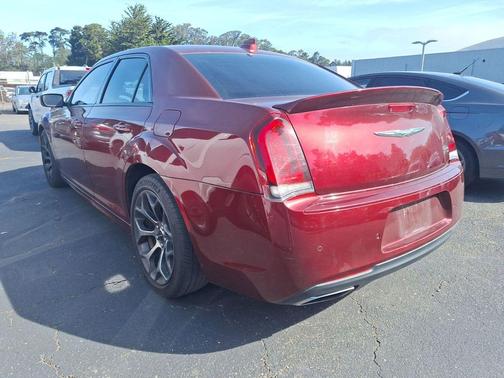 Velvet Red Pearlcoat 2018 Chrysler 300 S