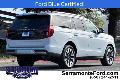 Space Silver 2025 Ford Expedition Platinum