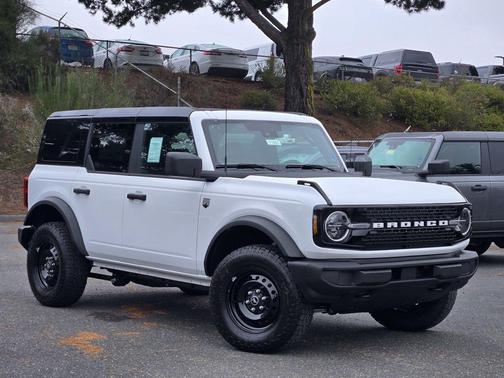 Oxford White 2026 Ford Bronco Big Bend