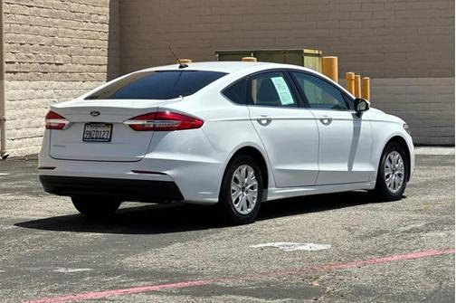 2019 Ford Fusion S