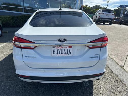 2018 Ford Fusion Hybrid SE