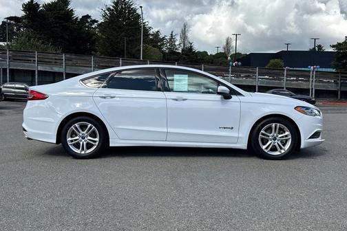 2018 Ford Fusion Hybrid SE