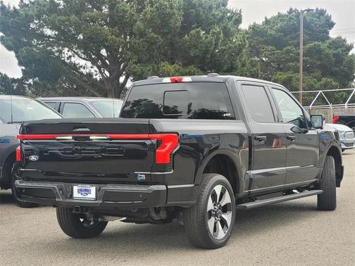 2025 Ford F-150 Lightning Platinum