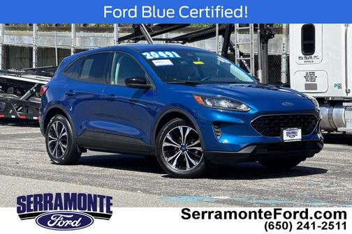 Atlas Blue Metallic 2022 Ford Escape SE