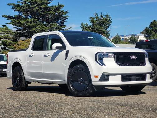 2025 Ford Maverick Lobo Standard