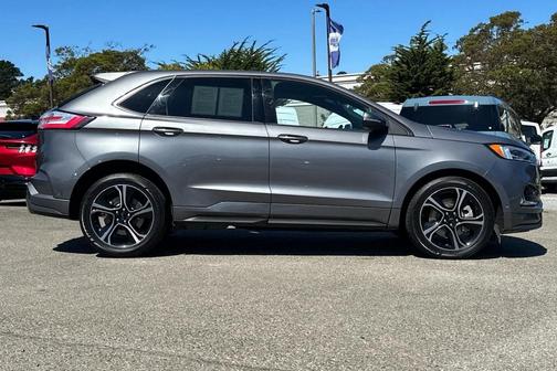 2022 Ford Edge ST