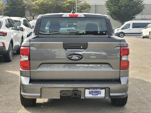 2025 Ford Maverick Lobo Standard