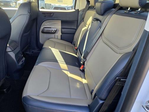 Oxford White 2026 Ford Maverick Lariat