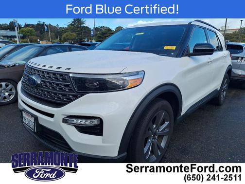 Star White Metallic Tri-Coat 2022 Ford Explorer XLT