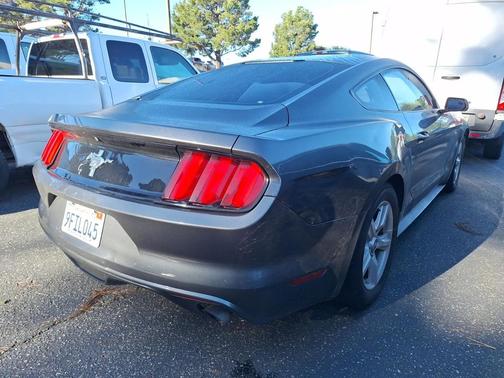 2016 Ford Mustang V6