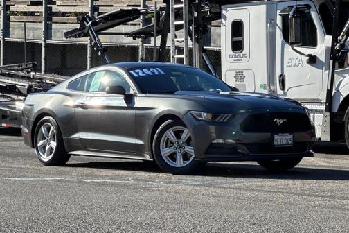 2016 Ford Mustang V6