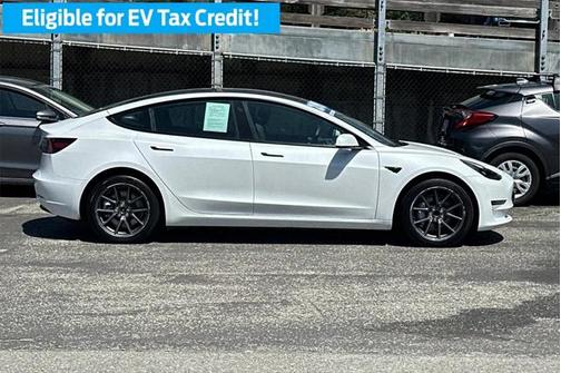 2023 Tesla Model 3 Standard Range