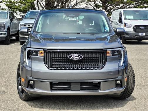 2025 Ford Maverick Lobo Standard