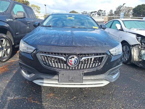 2018 Buick Regal TourX Essence