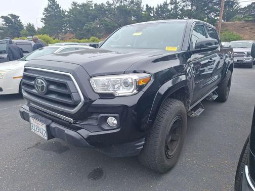 Midnight Black Metallic 2020 Toyota Tacoma SR5