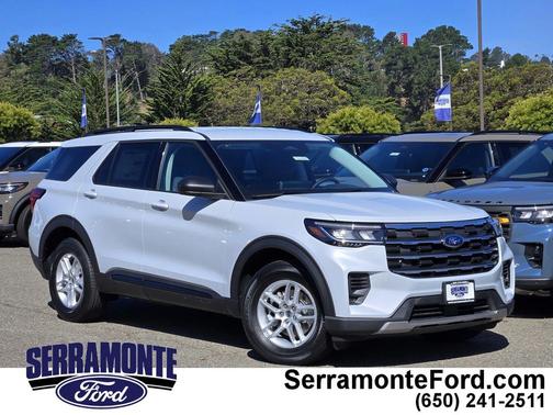 Space White Metallic 2026 Ford Explorer Active