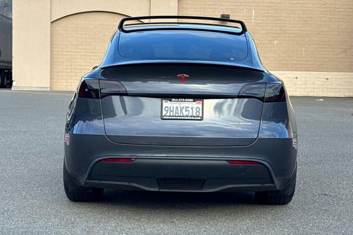 2023 Tesla Model Y Performance Dual Motor All-Wheel Drive