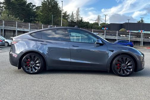 2023 Tesla Model Y Performance Dual Motor All-Wheel Drive