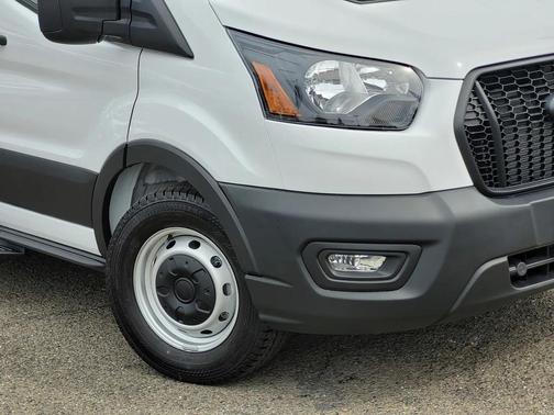 2025 Ford Transit-350 XL