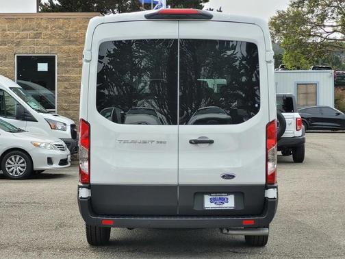 2025 Ford Transit-350 XL