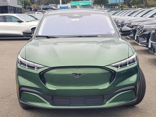 Eruption Green Metallic 2026 Ford Mustang Mach-E Premium