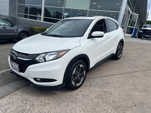 White Orchid Pearl 2018 Honda HR-V EX