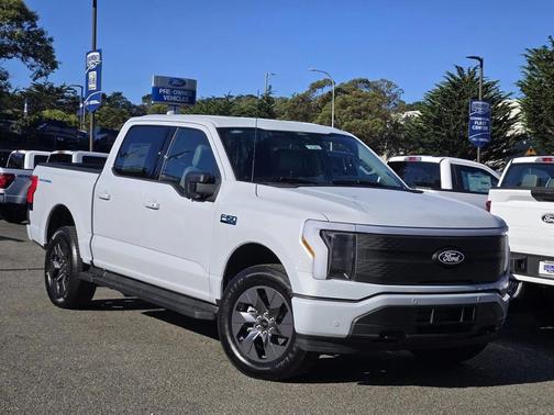 2025 Ford F-150 Lightning Flash