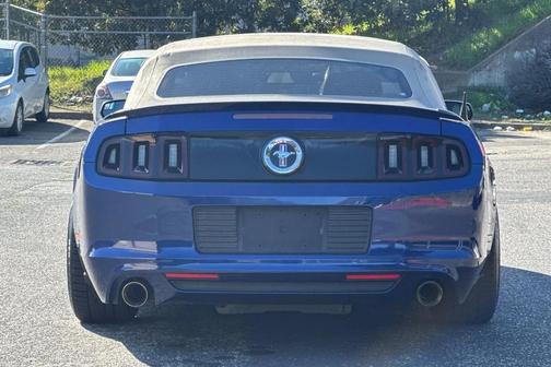 2013 Ford Mustang V6 Premium