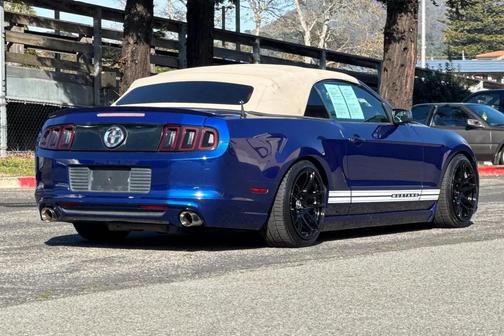 2013 Ford Mustang V6 Premium