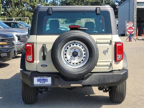 2025 Ford Bronco Base
