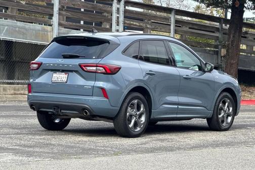2023 Ford Escape ST-Line Select