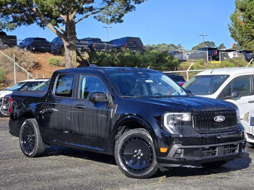 Shadow Black 2026 Ford Maverick Lobo