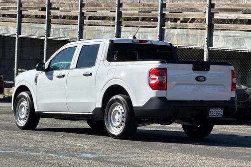 2025 Ford Maverick XL