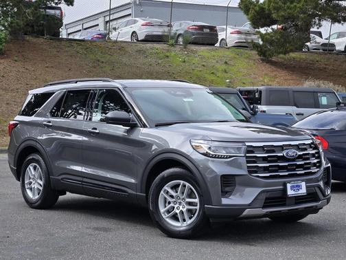 2026 Ford Explorer Active w/200A Pkg