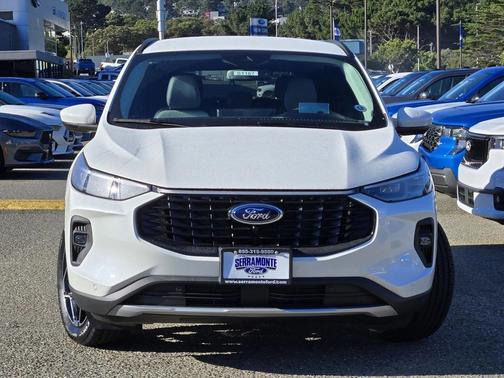 2025 Ford Escape Platinum