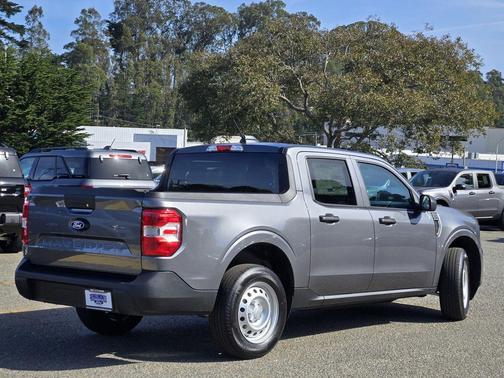 Carbonized Gray Metallic 2026 Ford Maverick XL
