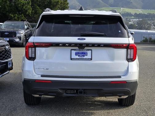 2026 Ford Explorer Active w/200A Pkg