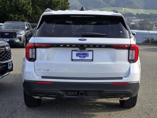 2026 Ford Explorer Active w/200A Pkg