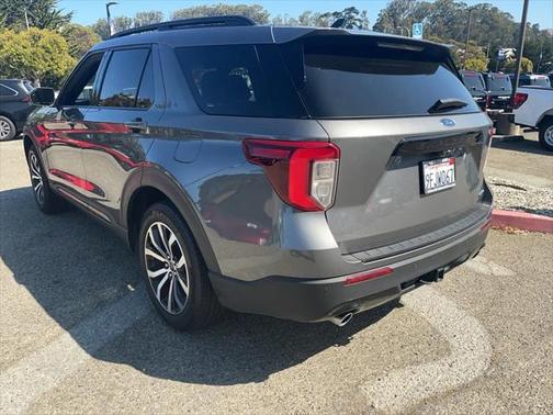 2023 Ford Explorer ST-Line