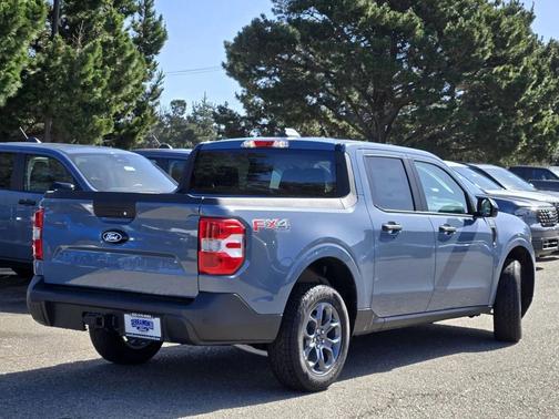 Azure Gray Metallic Tri-Coat 2025 Ford Maverick XLT