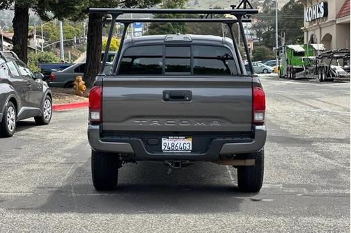 2018 Toyota Tacoma SR