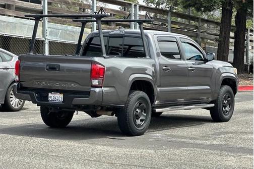 2018 Toyota Tacoma SR
