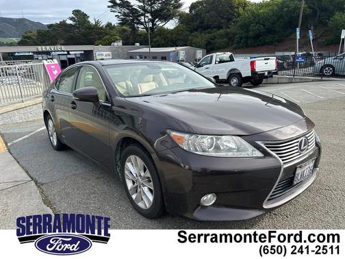 2013 Lexus ES 300h Base
