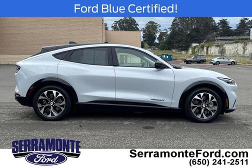 Space White Metallic 2023 Ford Mustang Mach-E Premium