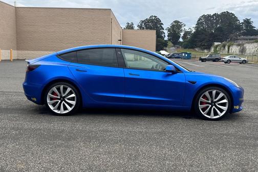 Deep Blue 2022 Tesla Model 3 Performance