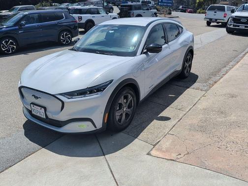 Space White Metallic 2023 Ford Mustang Mach-E Select