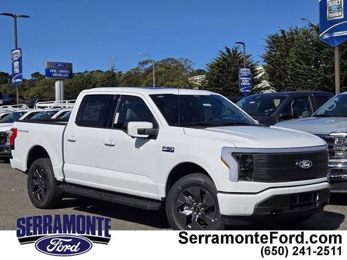 Oxford White 2025 Ford F-150 Lightning LARIAT