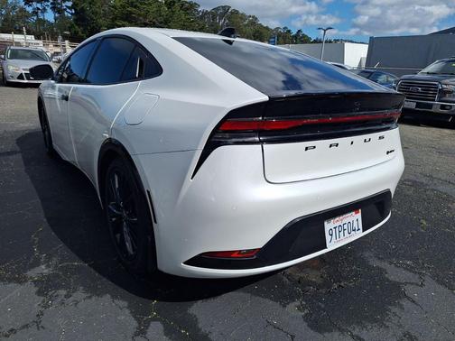 Wind Chill Pearl 2025 Toyota Prius L