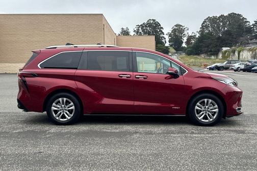 Ruby Flare Pearl 2021 Toyota Sienna Limited 7-Passenger