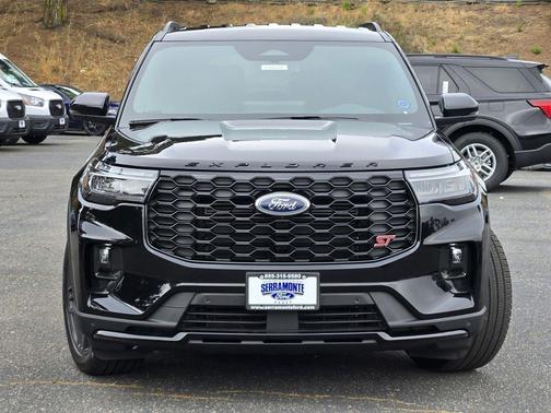 Agate Black Metallic 2026 Ford Explorer ST